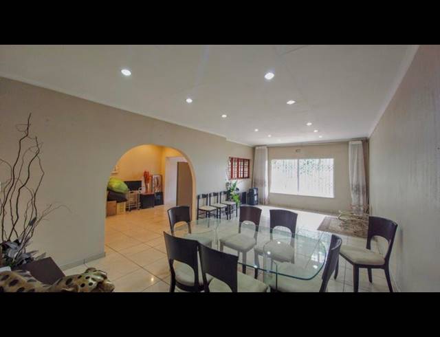 2 BEDROOM TOWNHOUSE FOR SALE IN MORNINGHILL